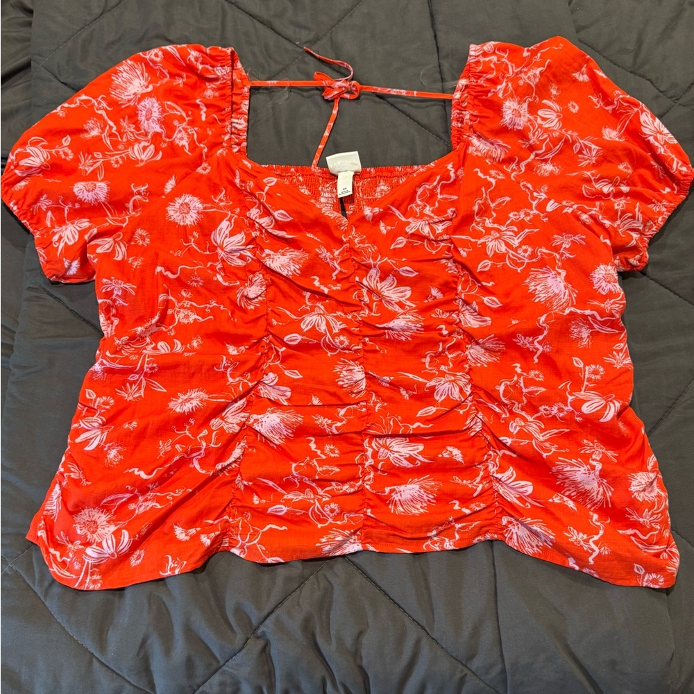 Ava & Viv Red Floral Top  Rouschingn/Gathered Detail Front & Smocked Back sz 4X
